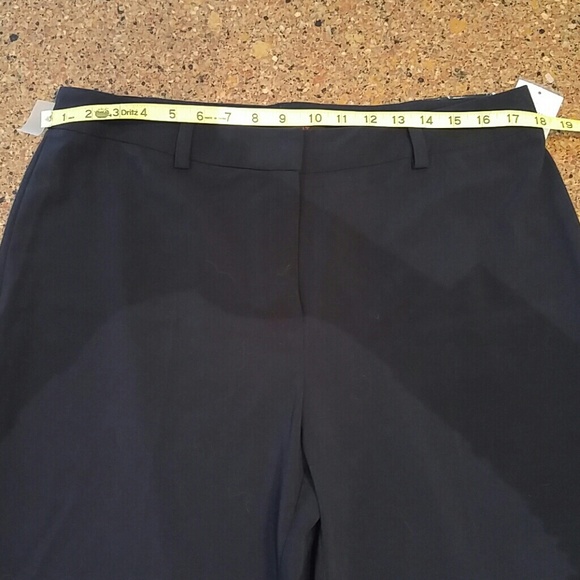 🌹GLORIA VANDERBILT🌹 - Picture 2 of 8